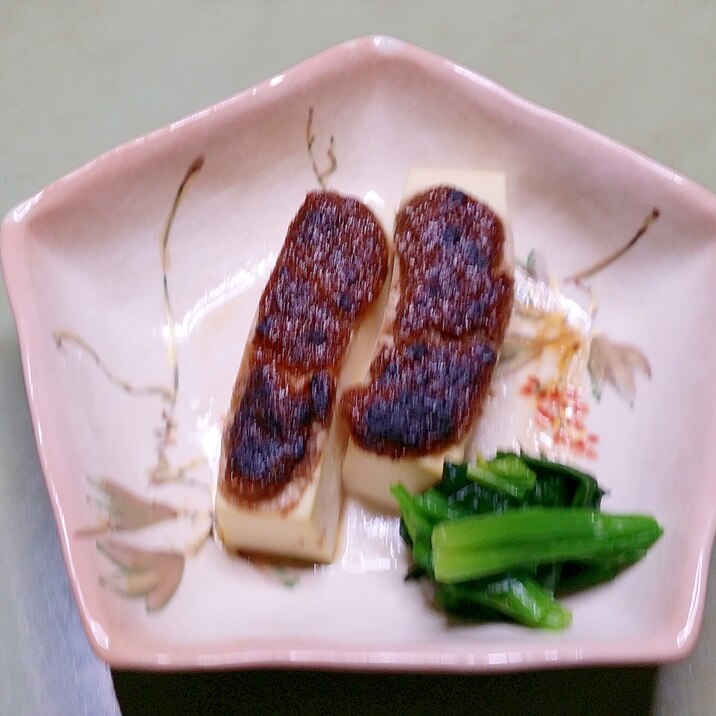 黒豆の煮汁で!ゴマ味噌黒田楽